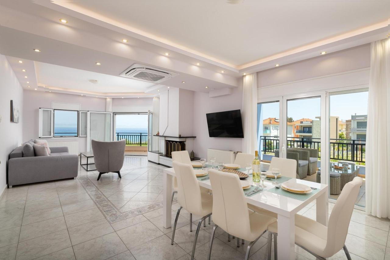 White&Blue Luxury Suites Ialysos  Exterior photo