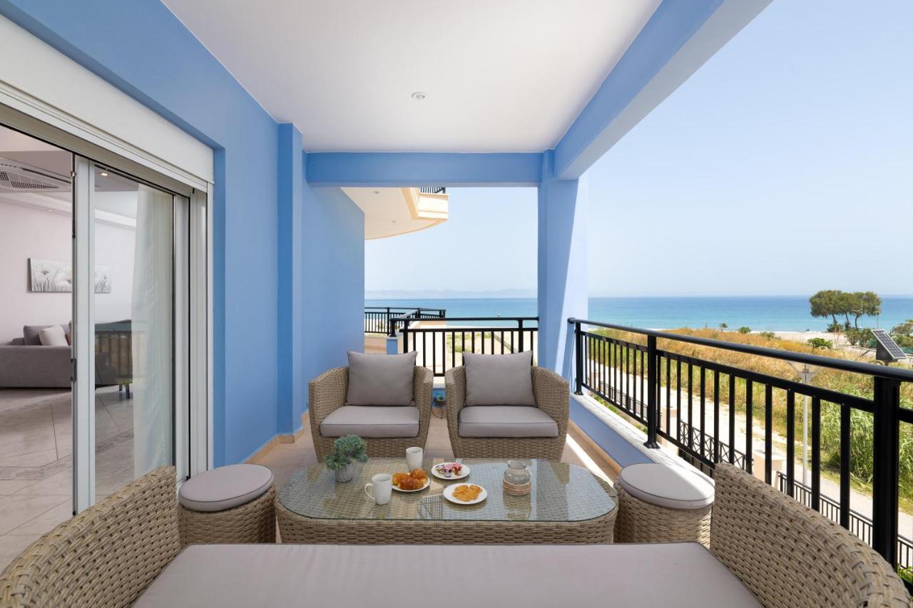 White&Blue Luxury Suites Ialysos  Exterior photo